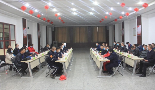 國(guó)務(wù)院安委辦?；分攸c(diǎn)縣專(zhuān)家組到新疆天運(yùn)開(kāi)展安全生產(chǎn)指導(dǎo)服務(wù)工作(圖3)