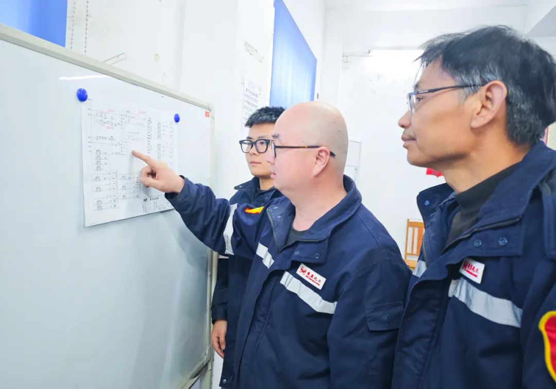 楚星公司電儀分廠：夯實基礎管理，護航生產(chǎn)安穩(wěn)運行(圖3)