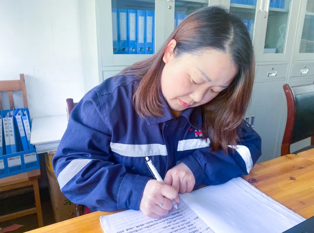 【宜化榜樣】宜化礦業(yè)黃小燕：礦山里的“黃督督”，安全上的內(nèi)當(dāng)家(圖5)