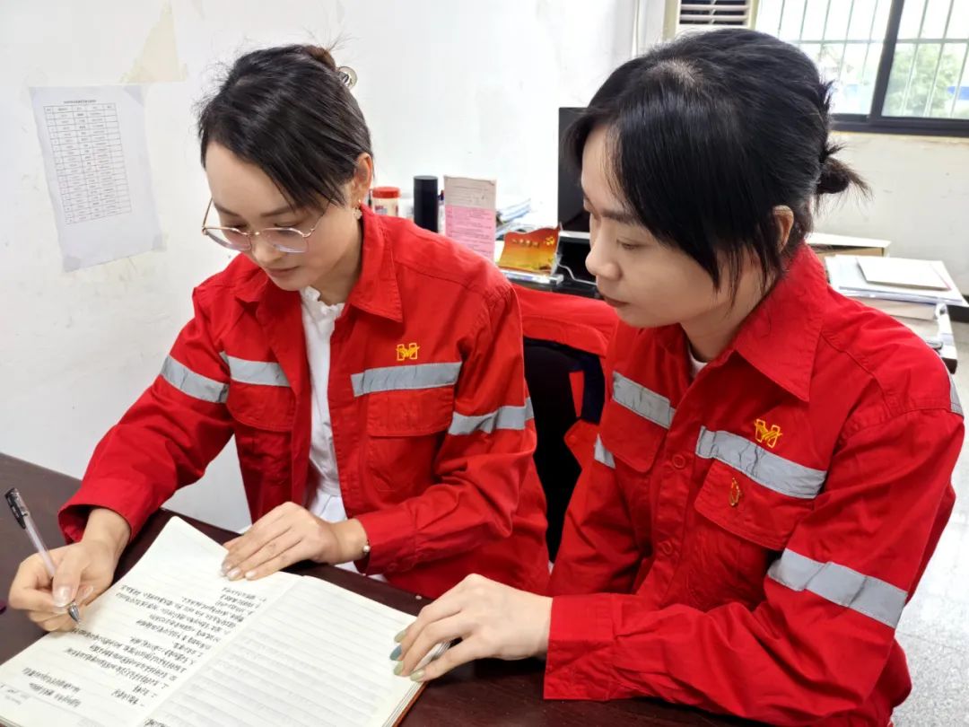 【宜化榜樣】化機(jī)公司李丹：提升素質(zhì)強(qiáng)技能，勇于奉獻(xiàn)顯擔(dān)當(dāng)(圖3)