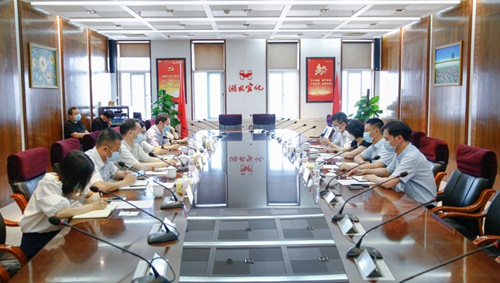 中國信保湖北分公司黨委書記、總經(jīng)理劉正茂一行到訪宜化集團