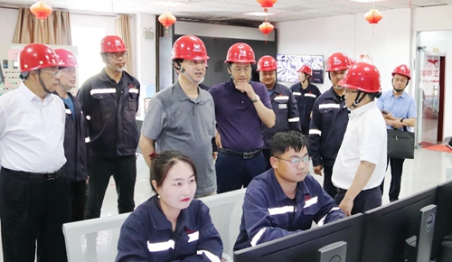 宜昌市政協(xié)主席宋文豹一行到青海宜化、青海黎明走訪調研